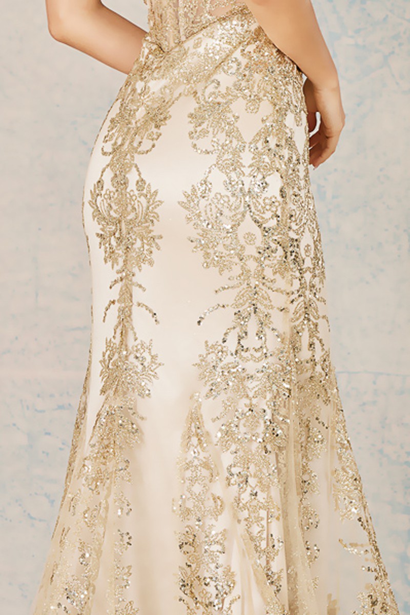 Deep V Neck Gliter Print Trumpet Dress with Feather Applique